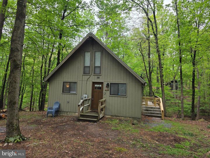 Property Photo:  82 Chippewa Trail  WV 25427 