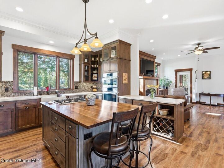 Property Photo:  1372 E Hofmeister Ct  ID 83835 