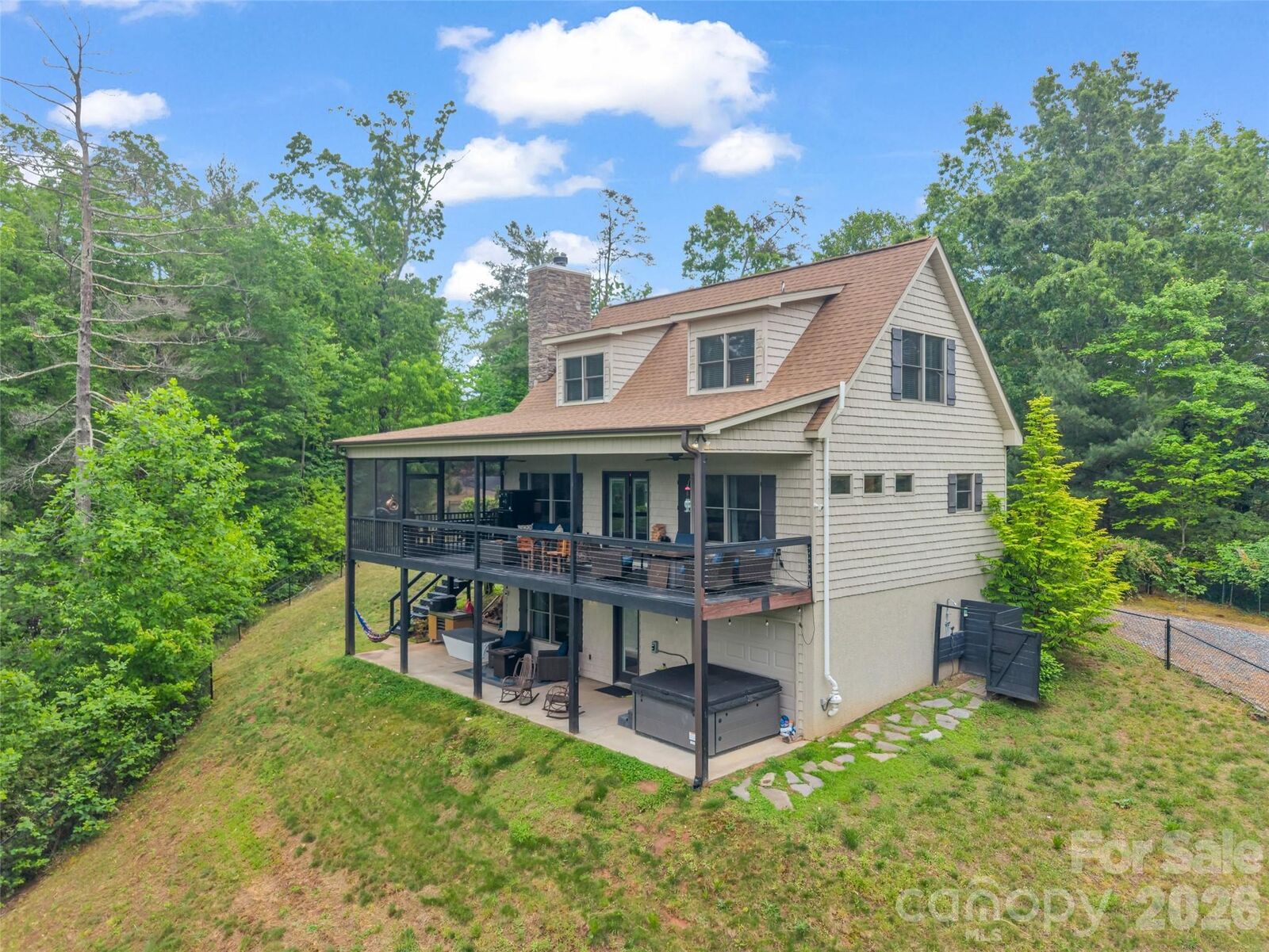 Property Photo:  139 Picnic Point Road  NC 28746 