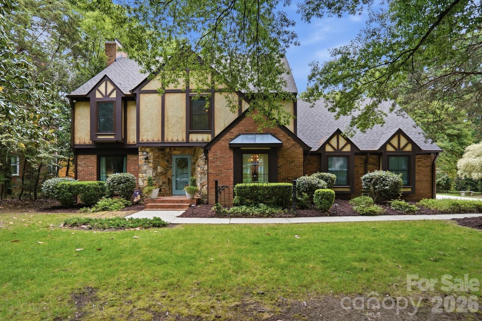 Property Photo:  5101 Lindstrom Drive  NC 28226 