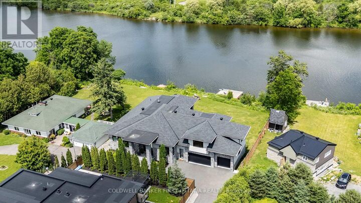 Property Photo:  1981 Prince Of Wales Drive  ON K2C 3J7 