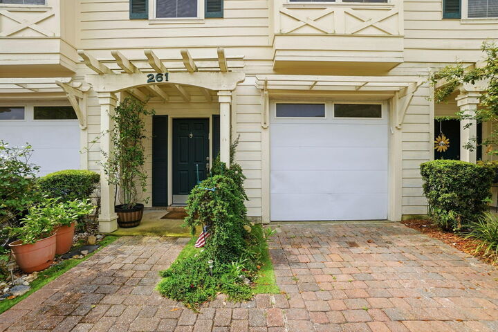 Property Photo:  261 Mattie M Kelly Boulevard 261  FL 32541 