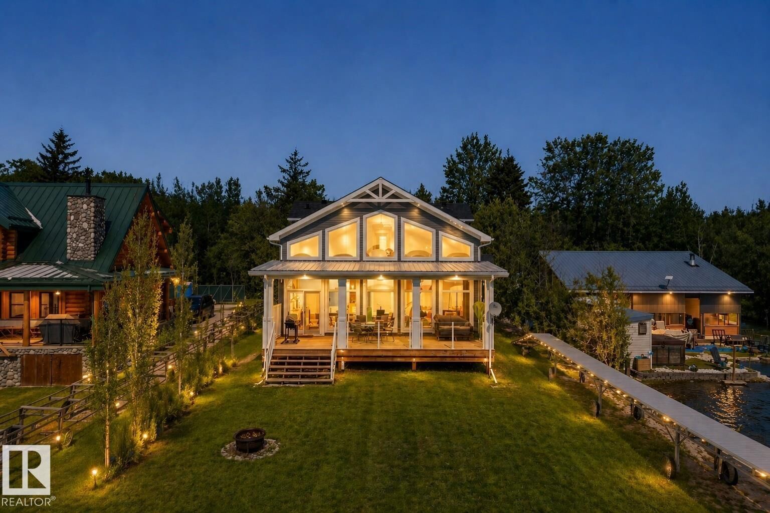Property Photo: 53025 Rge Road 43 39 AB T0E 2K0