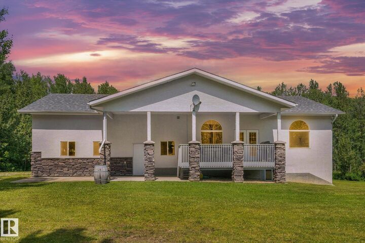 Property Photo: 6316 Hghway 16 AB T0E 0W0