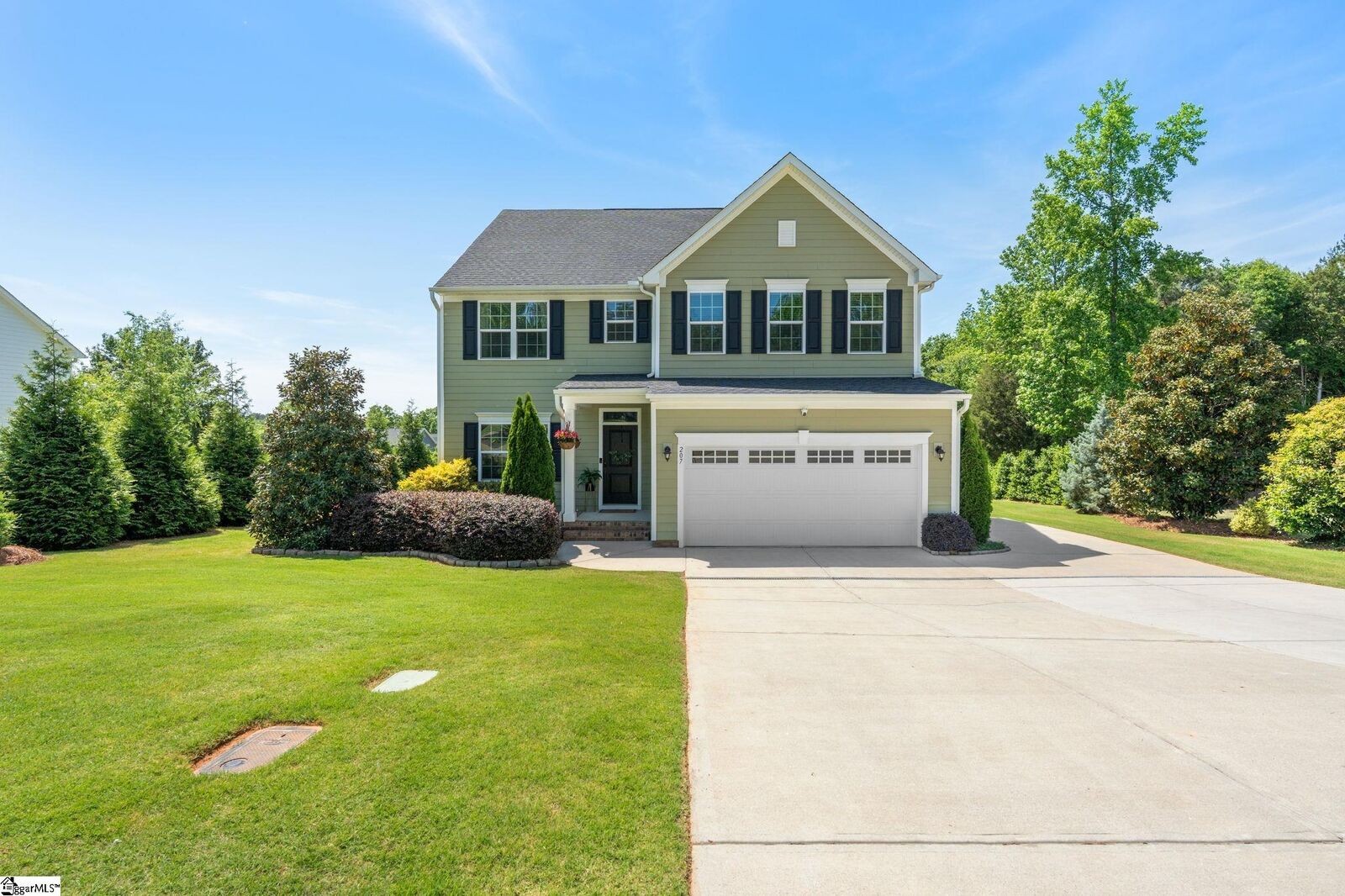 Property Photo: 207 Sparrow Drive SC 29673