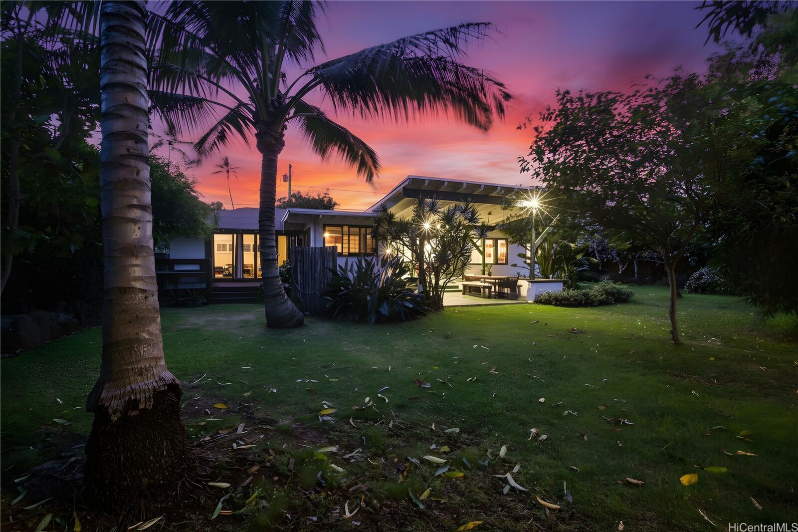 Property Photo: 380 Portlock Road HI 96825