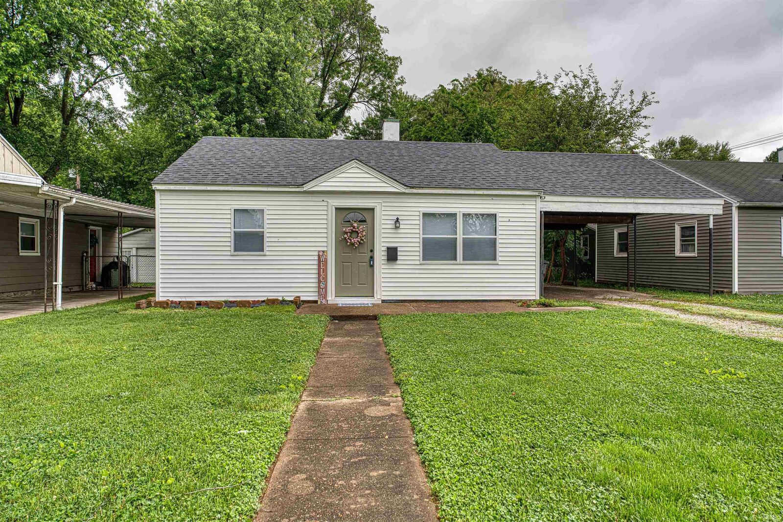 Property Photo:  2412 Herbert Avenue  IN 47714 