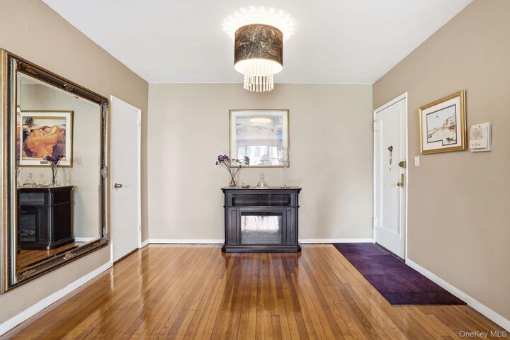 Property Photo:  3616 Henry Hudson Pkway N 3in  NY 10463 