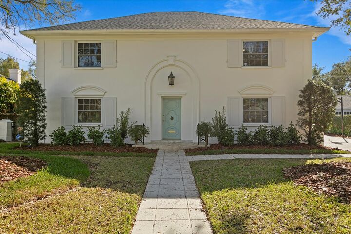Property Photo:  4704 W Brookwood Drive  FL 33629 