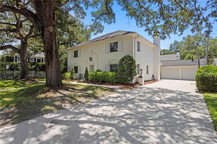 Property Photo:  4704 W Brookwood Drive  FL 33629 