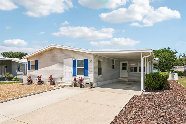 Property Photo:  550 Saint Johns Road  FL 32778 