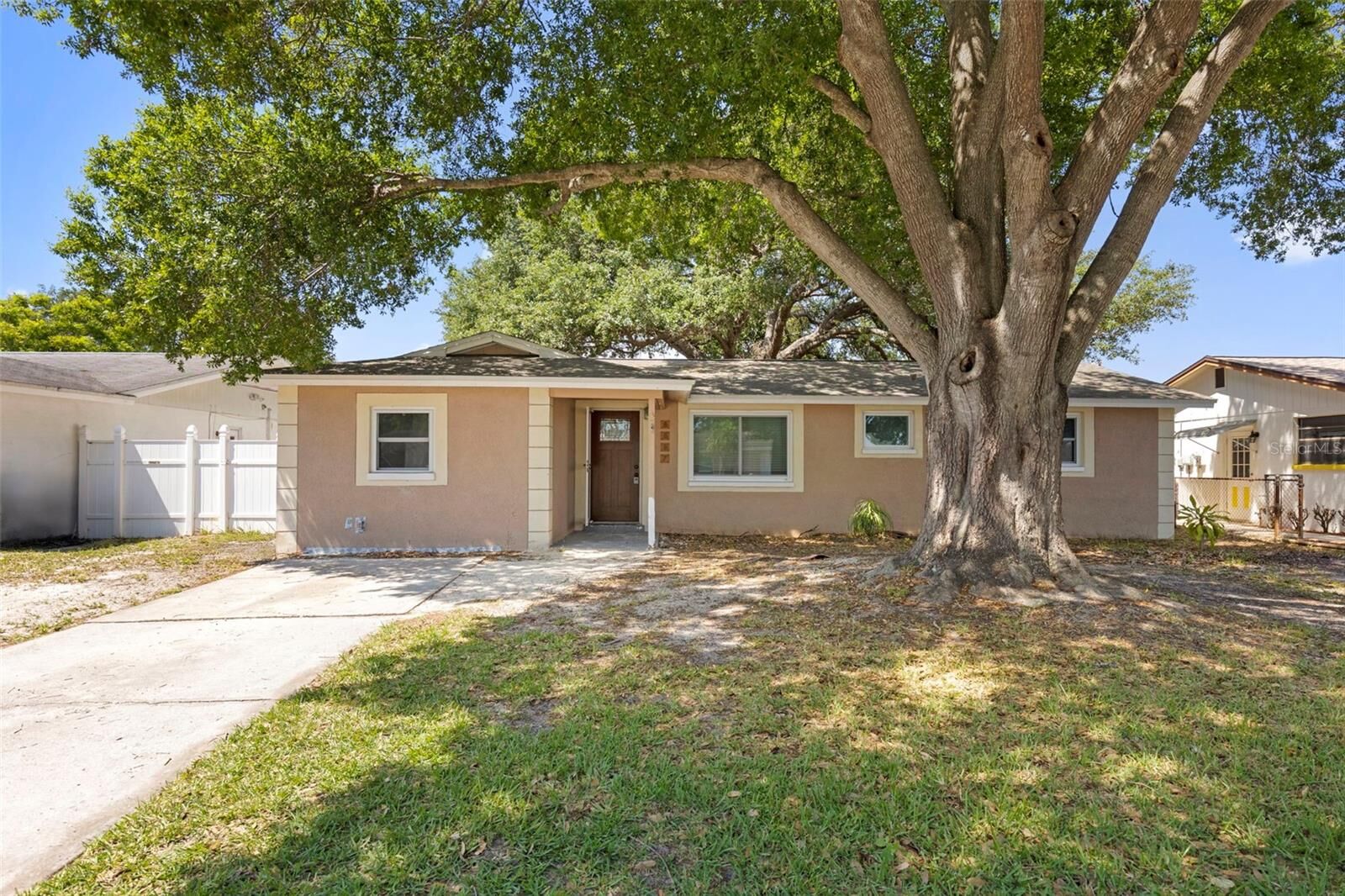 Property Photo:  5557 146th Terrace N  FL 33760 