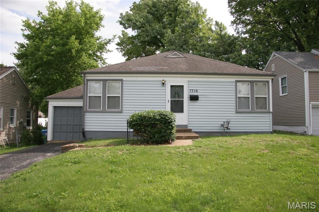 Property Photo:  7716 Brocton Court  MO 63121 
