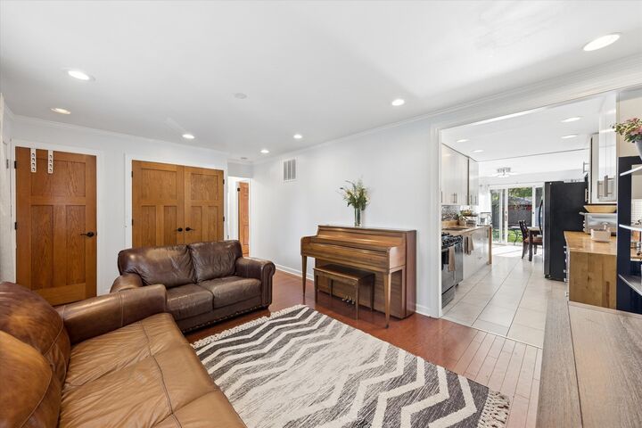 Property Photo:  1205 S Chase Street  IL 60189 