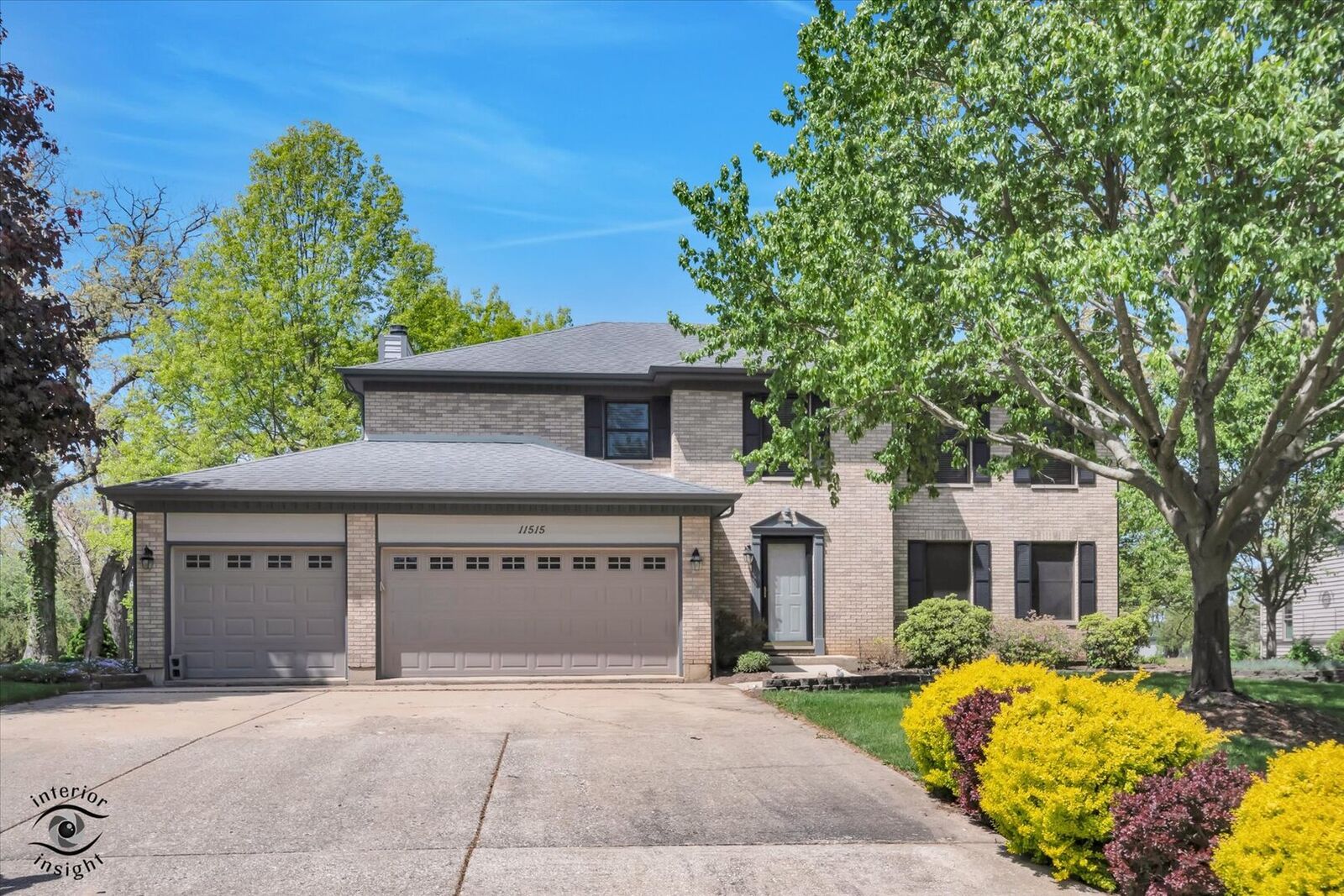 Property Photo: 11515 Ellwood Greens Road IL 60135