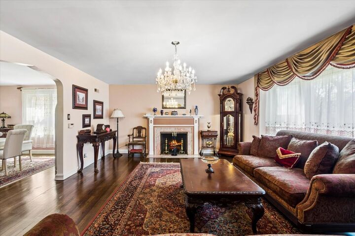Property Photo:  6147 N Central Park Avenue  IL 60659 
