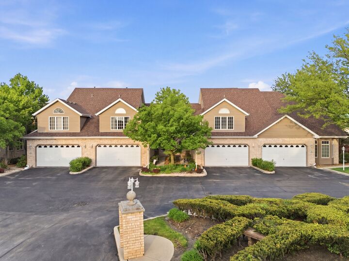 Property Photo: 18 Moorings Drive IL 60463