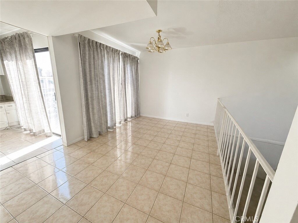 Property Photo:  9131 Burnet Avenue 10  CA 91343 