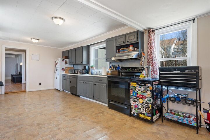 Property Photo:  60 6th Street  ME 04401 