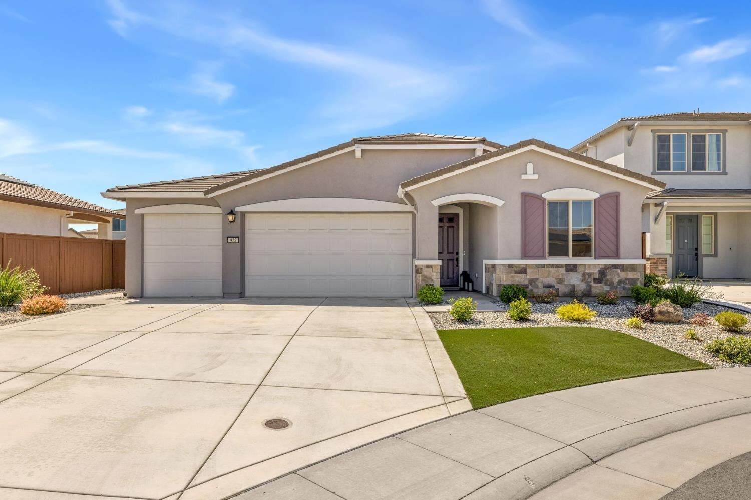 Property Photo:  925 Rumba Court  CA 95747 