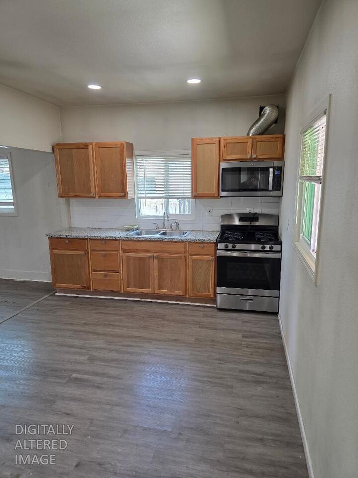Property Photo:  353 L Street  CA 93635 