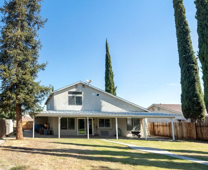 Property Photo:  16973 Yvonne Dr  CA 95315 