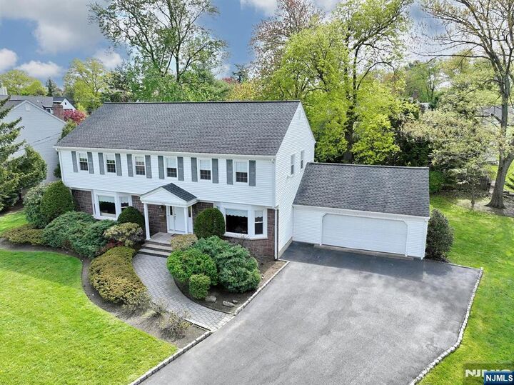 Property Photo:  544 Hague Court  NJ 07649 