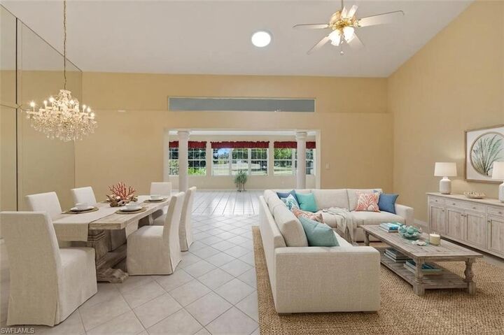 Property Photo:  204 Estelle Ct  FL 34112 