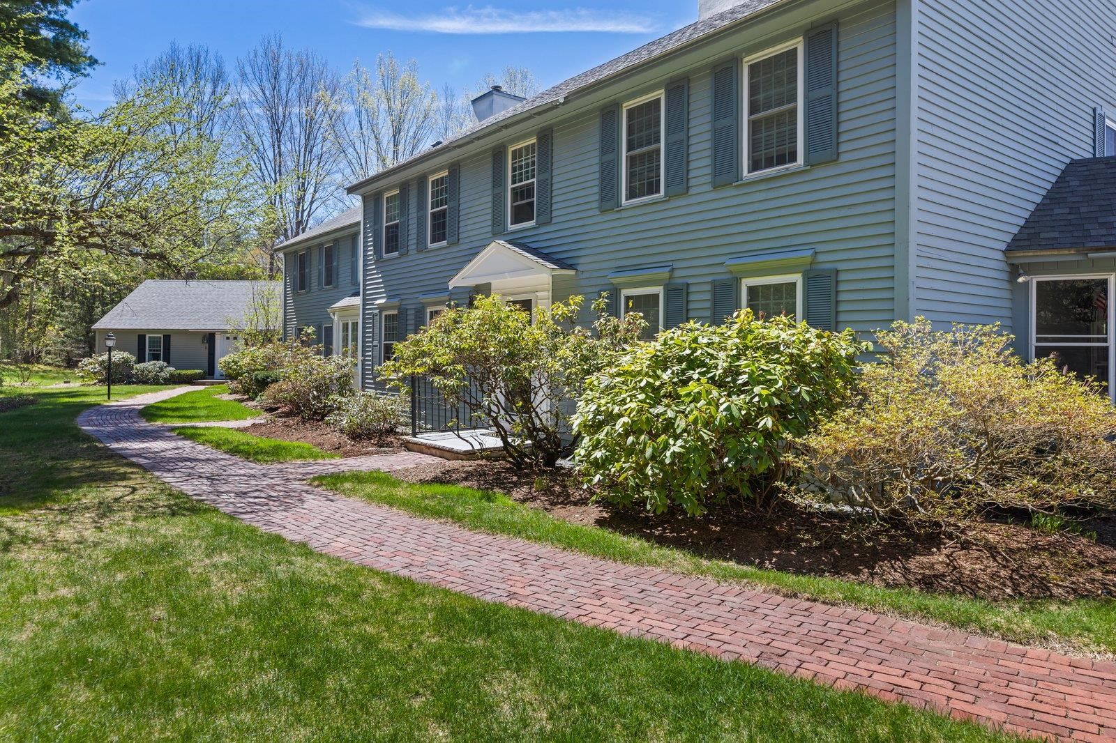 Property Photo:  4 Governor Square  NH 03458 