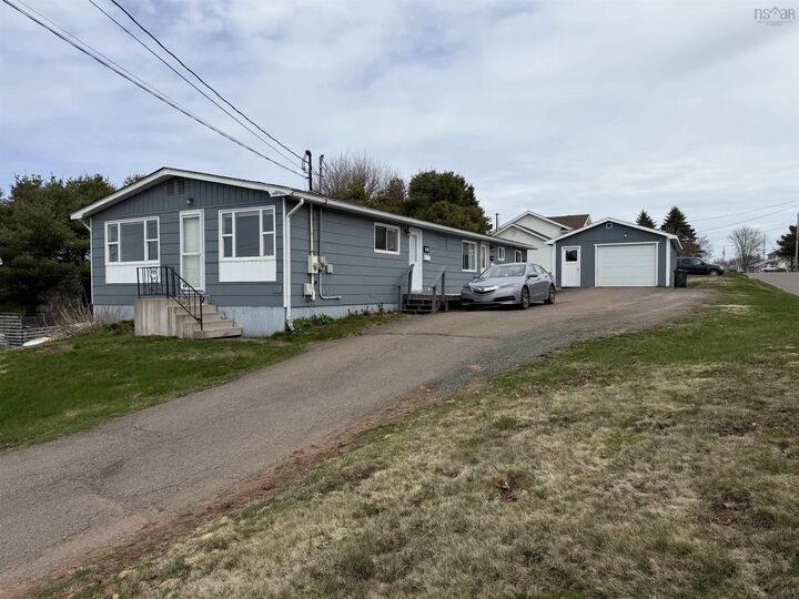 Property Photo:  152 Willow Street  NS B4H 3W5 