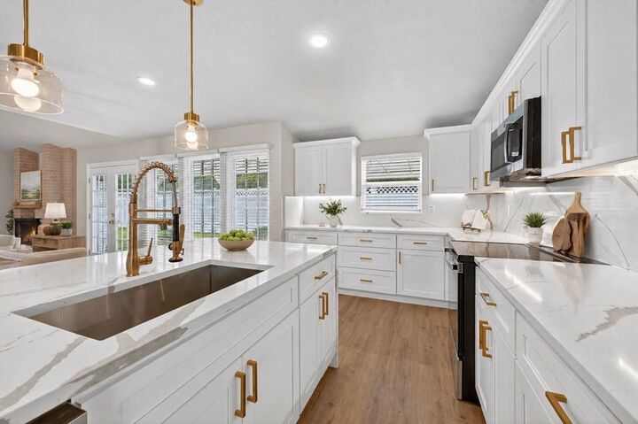 Property Photo:  15745 Havenrock Circle  TX 75248 
