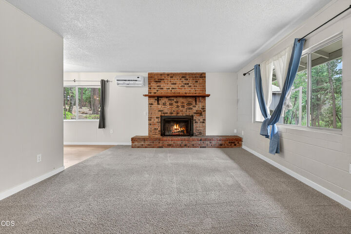 Property Photo:  981 Upper Applegate Road  OR 97530 