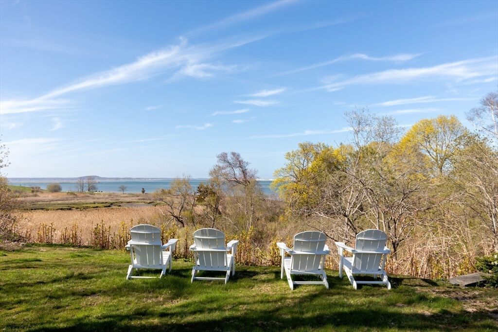Property Photo:  204 Sandwich Street 1  MA 02360 