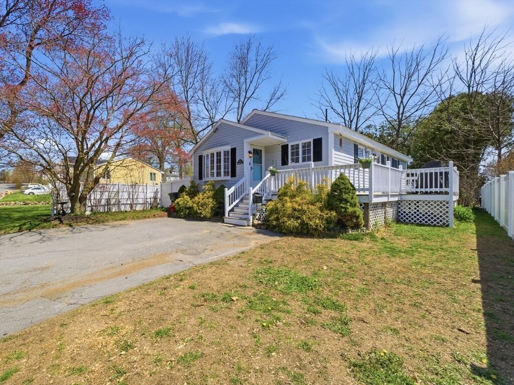 Property Photo:  28 Elmwood St  MA 01845 