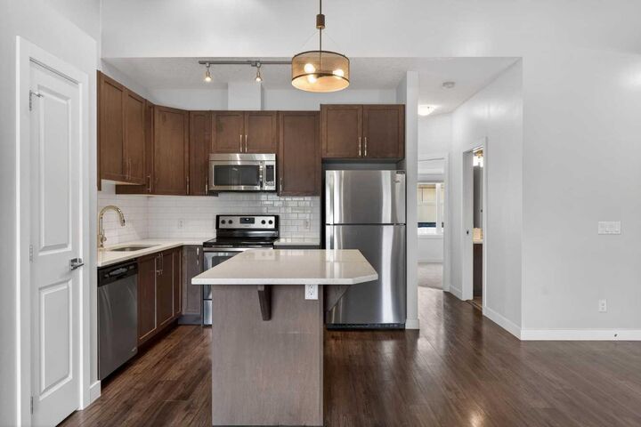 Property Photo: 12 Evanscrest Gardens NW AB T3P 0S1