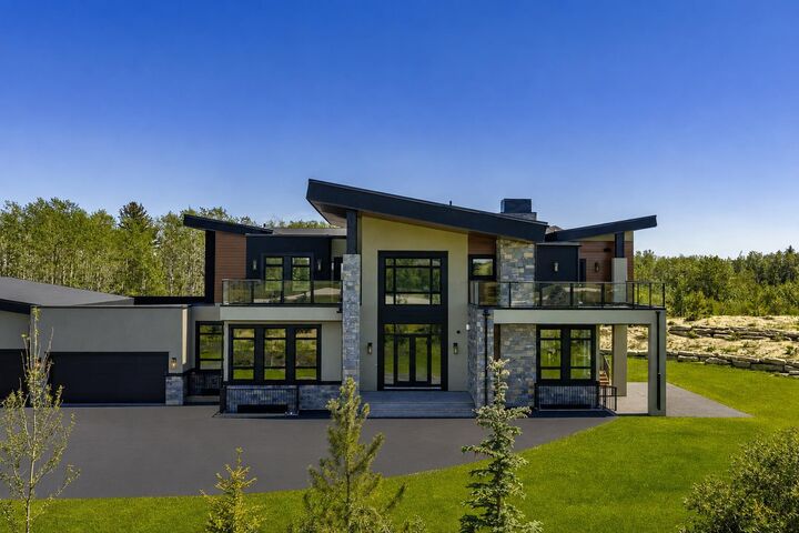 7 Silverhorn Terrace — photo 1
