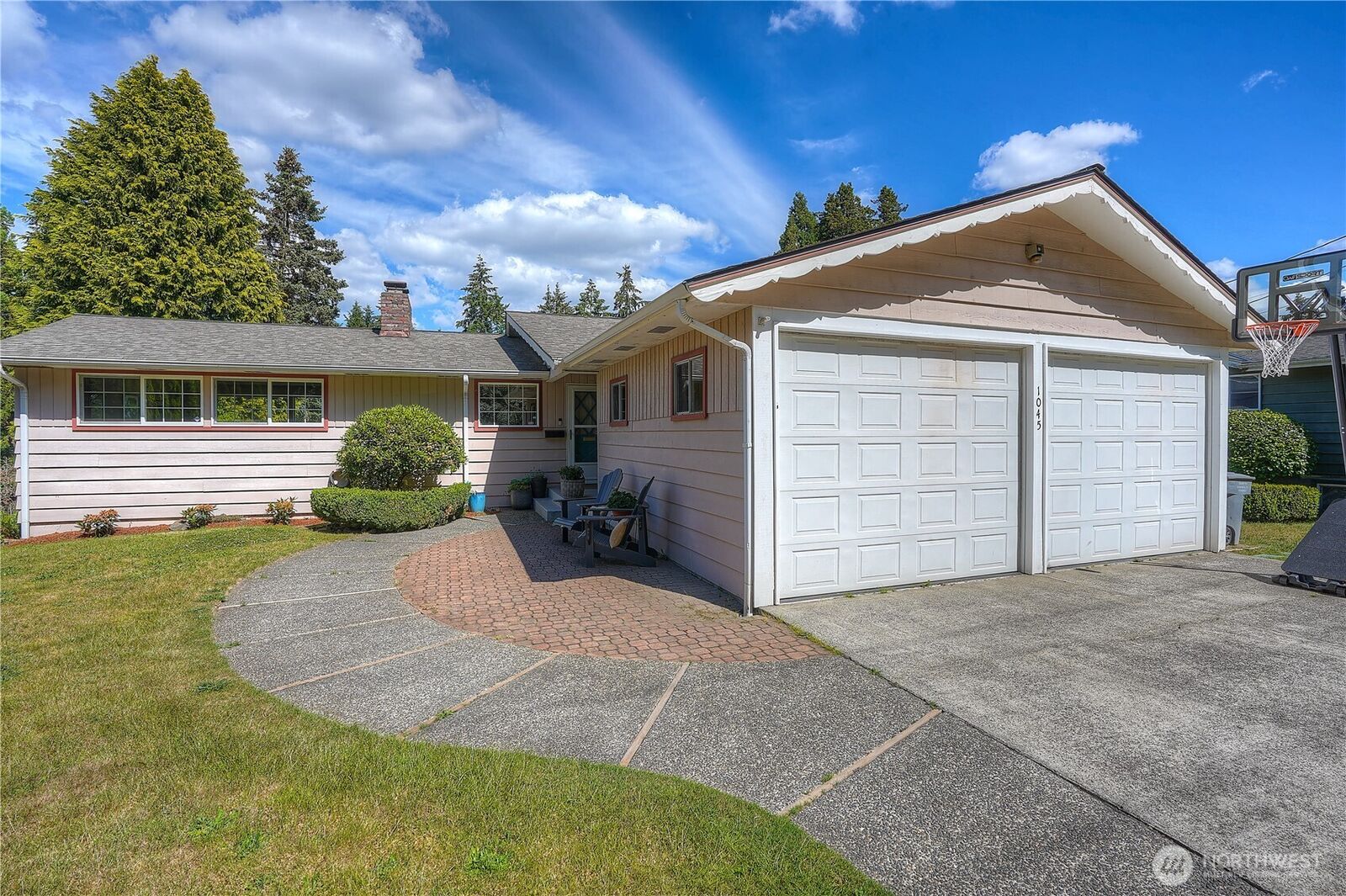 Property Photo:  1045  Sunrise Lane  WA 98466 