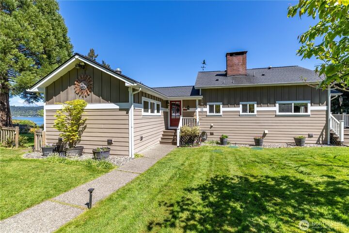 Property Photo: 6502 E State Route 106 WA 98592
