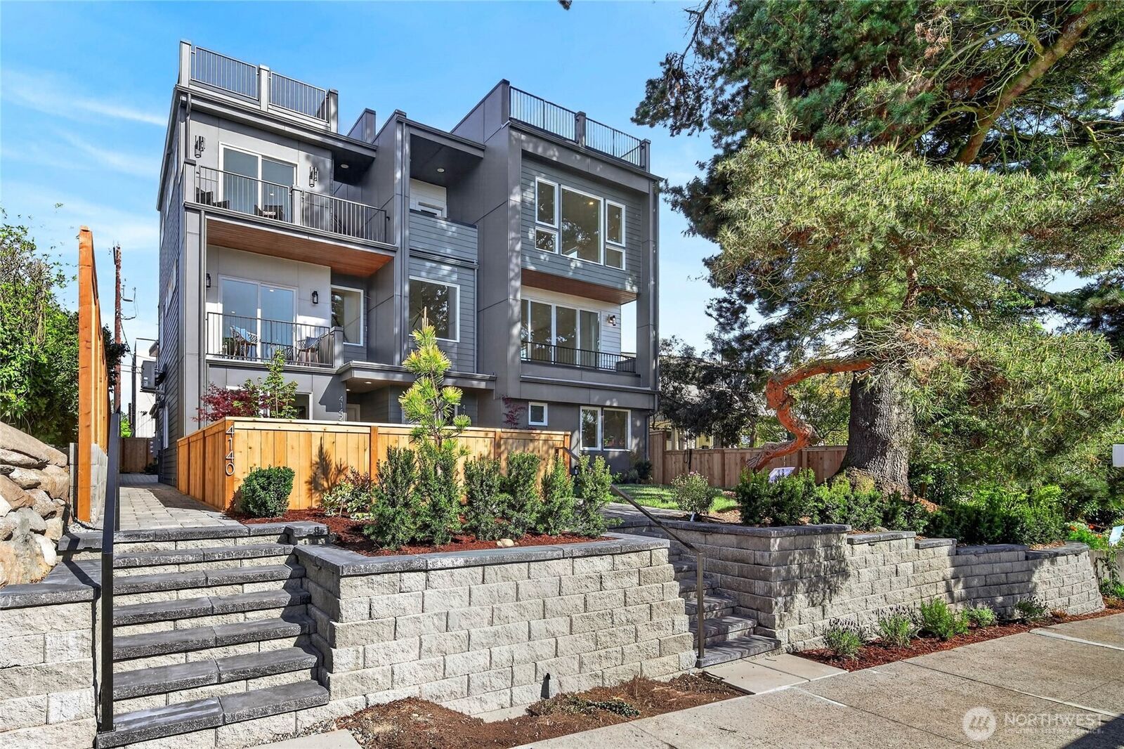 Property Photo:  4142  44th Avenue SW  WA 98116 