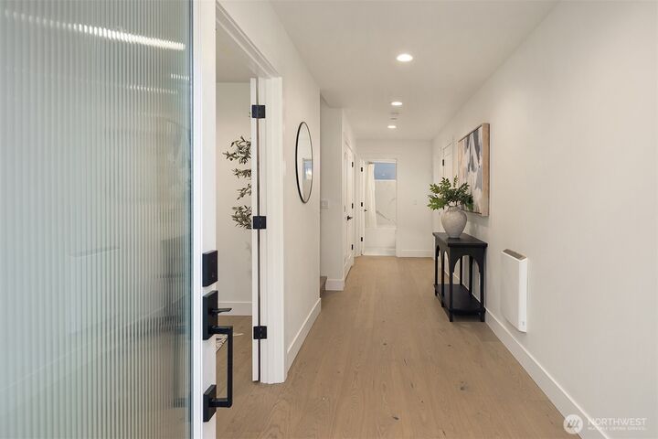 Property Photo:  4406  1st Avenue NE  WA 98105 