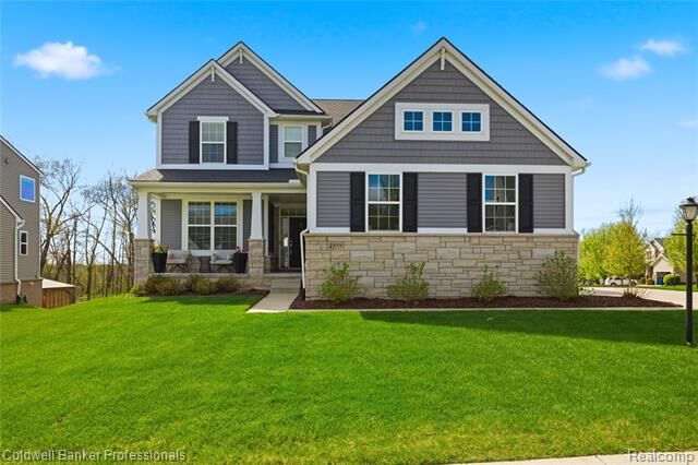 Property Photo:  2323 Yasmin Drive  MI 48382 