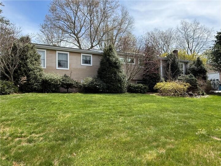 Property Photo:  1 Edgewood Avenue  RI 02804 