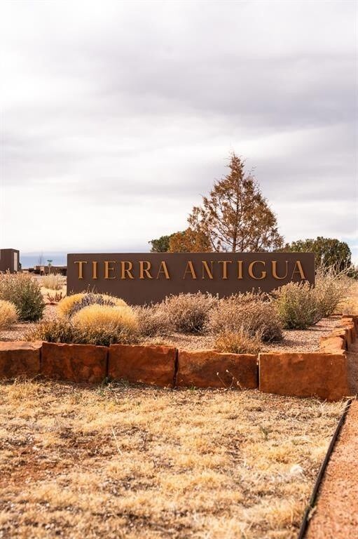 Property Photo: 43 Tierra Antigua NM 87506