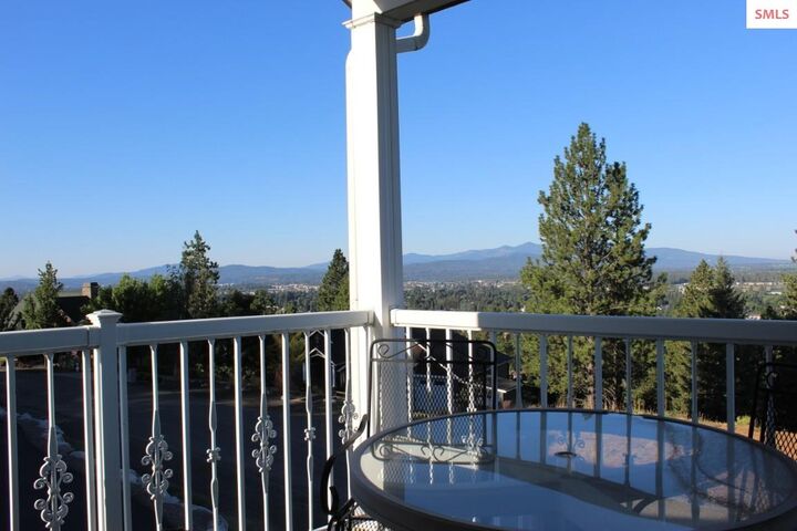 Property Photo: 2010 E Grandview Dr ID 83815