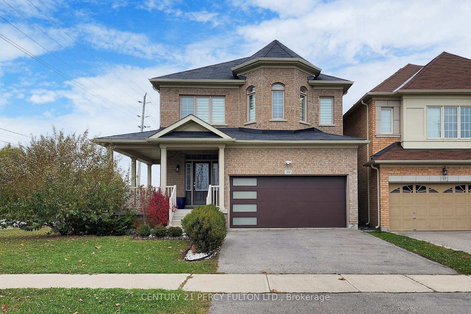 Property Photo: 39 Jocada Court ON L4E 0Z5