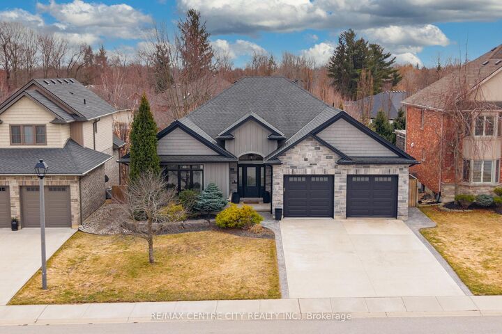 Property Photo: 21 Belmont Avenue ON N4G 5V9