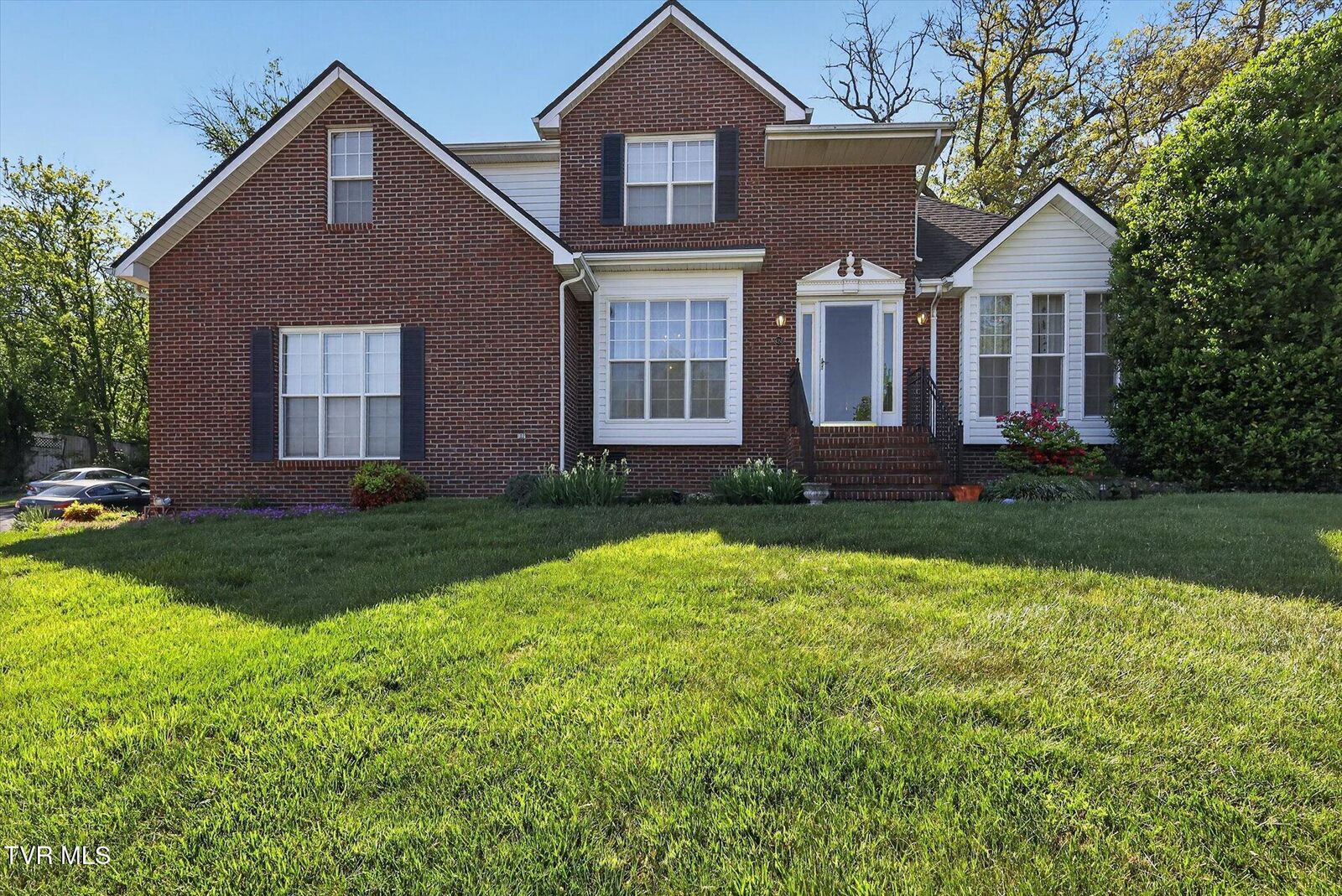 Property Photo:  624 Glen Oaks Place  TN 37615 