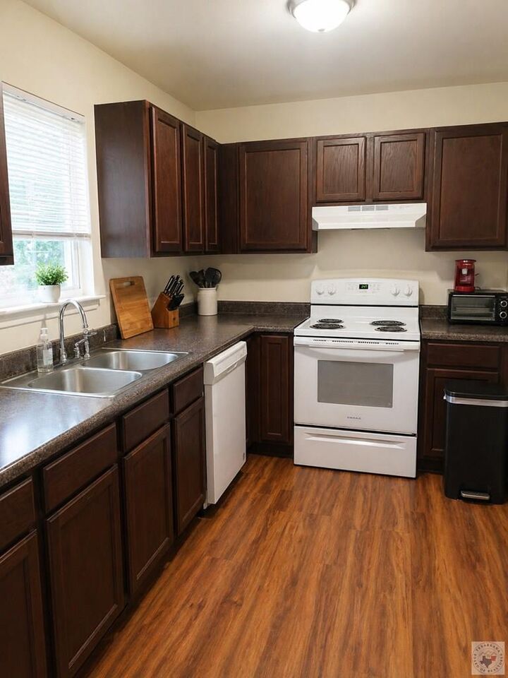 Property Photo:  609 Ellington  TX 75551 