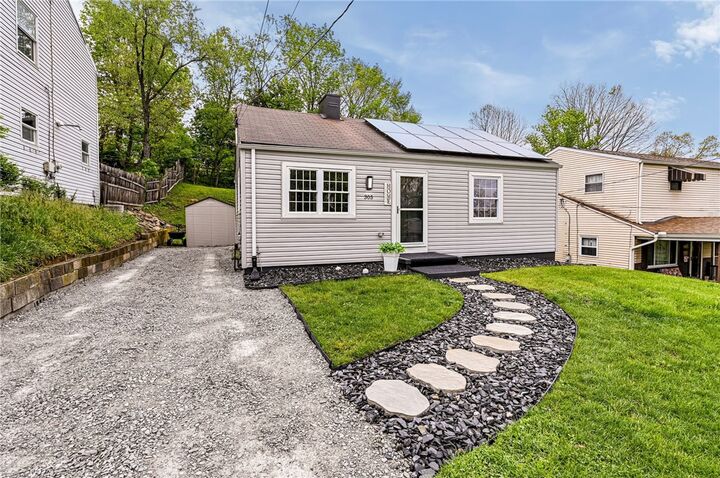 Property Photo:  305 Victoria Drive  PA 15146 