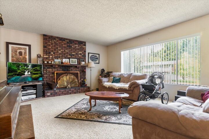 Property Photo: 19426 63A Avenue BC V3S 7L6